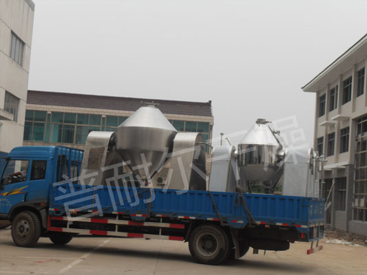 SZG系列雙錐回轉(zhuǎn)真空干燥機(jī)